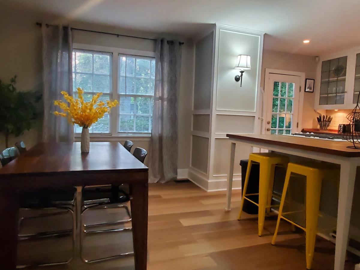 Holiday home Cheerful 2 Bedroom Near Colleges, Downtown, Attractions