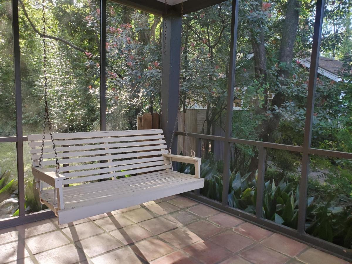 Holiday home Cheerful 2 Bedroom Near Colleges, Downtown, Attractions