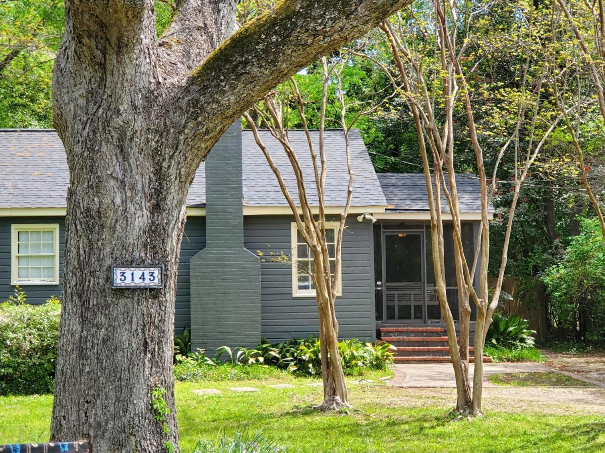 Cheerful 2 Bedroom Near Colleges, Downtown, Attractions Montgomery